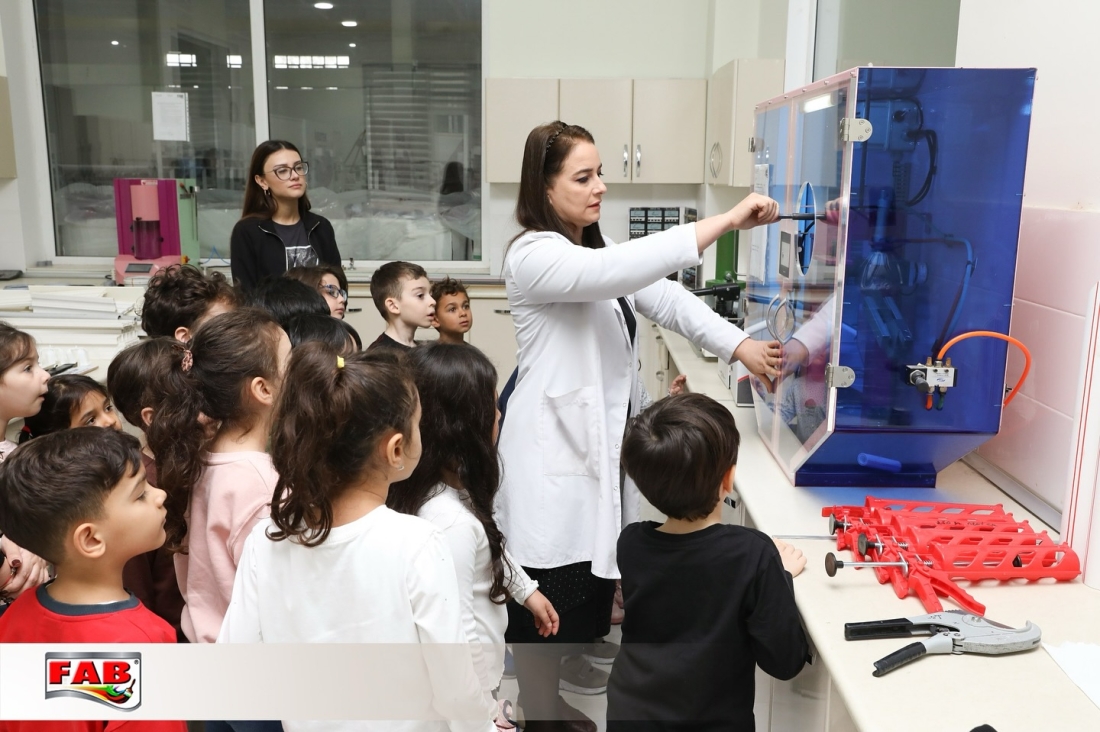 AVROPA AZƏRBAYCAN MƏKTƏBİNİN NÖVBƏTİ ŞAGİRD QRUPU FAB BOYADA