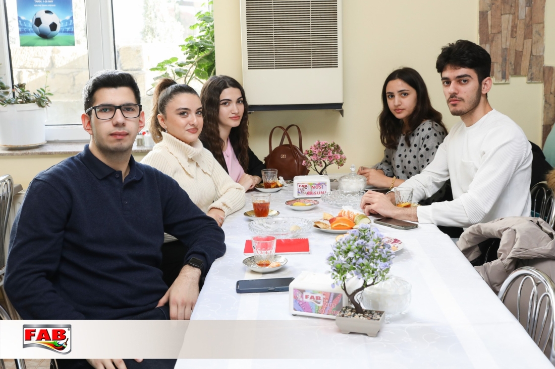 Bakı Mühəndislik Universitetinin bir qrup tələbə və müəllim heyəti FAB Şirkətlər Qrupunda