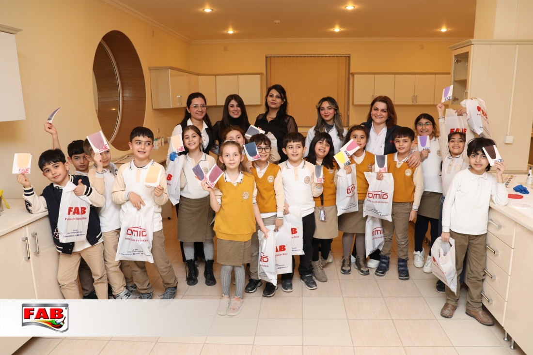 FABda bir gün layihəsinin növbəti iştirakçıları Zirvə liseyinin şagirdləri oldu